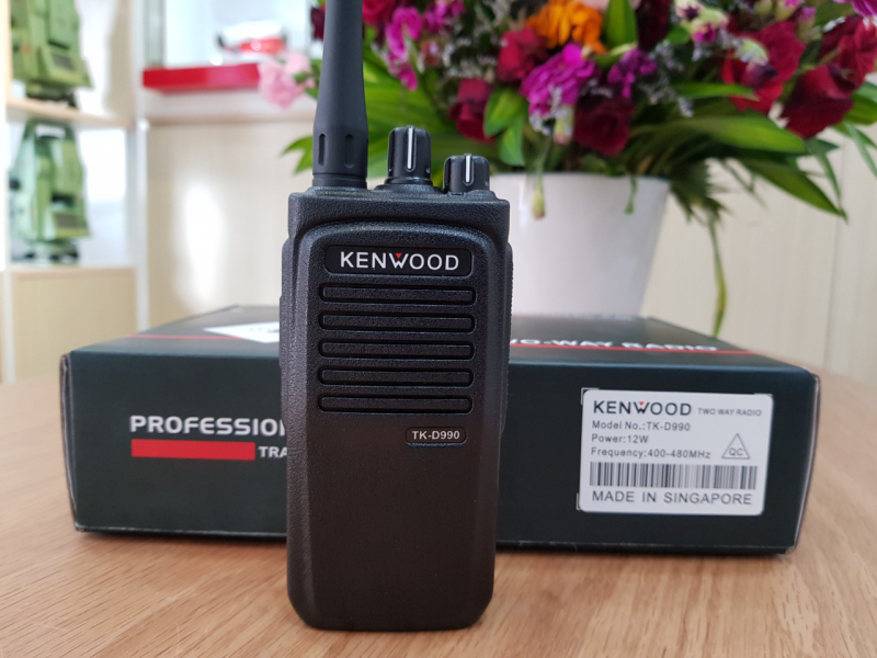 Máy bộ đàm Kenwood D990