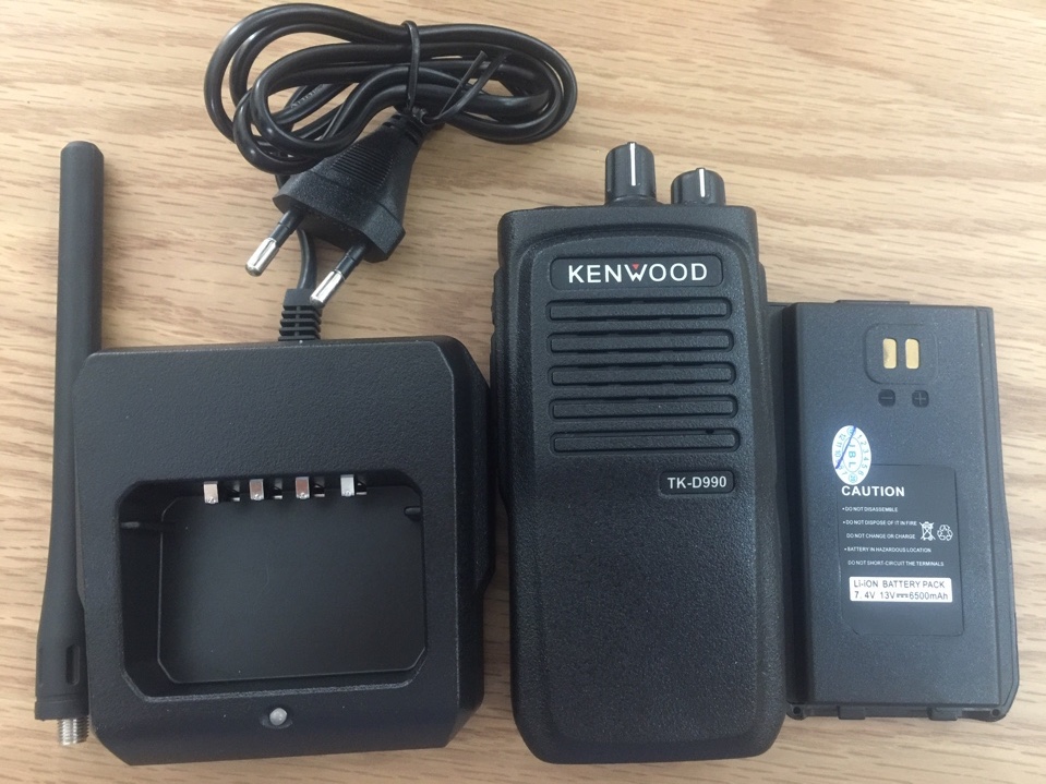 Máy bộ đàm Kenwood D990