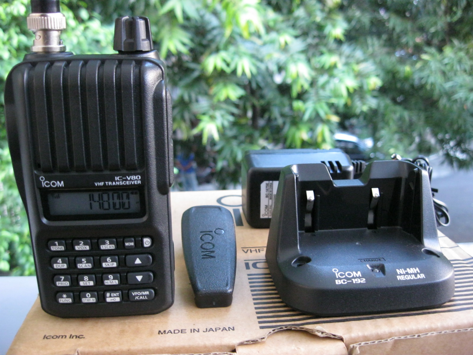 Máy bộ đàm Icom IC V80 