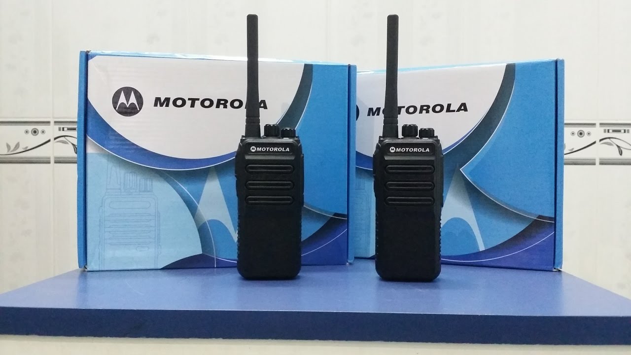 Sản phẩm Máy bộ đàm Motorola CP 1800